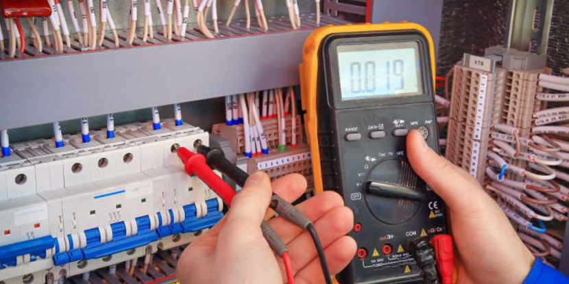 Voltage meter